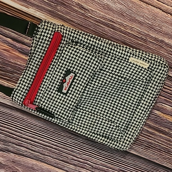Kavu Handbags - Kavu crossbody bag